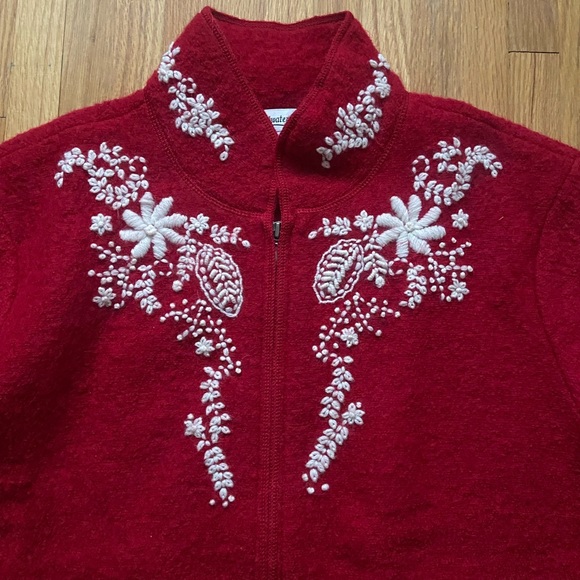 *New Without Tags* Coldwater Creek Red and White Festive Holiday Zip Up Sweater - Picture 2 of 7